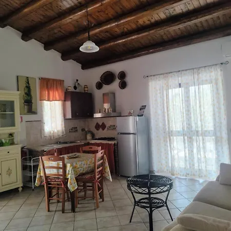 Rustico Del Capitano カステッランマーレ・デル・ゴルフォ